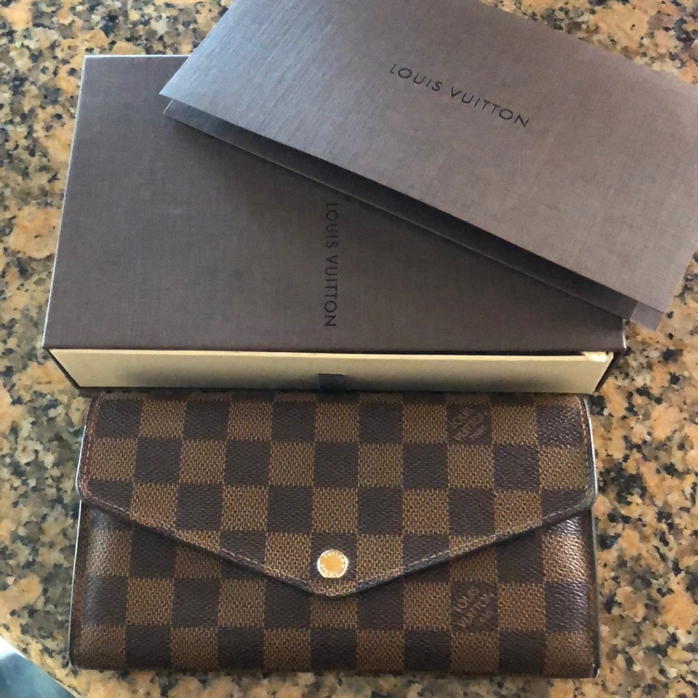 Louis Vuitton PF. Sarah NM3 Damier Wallet